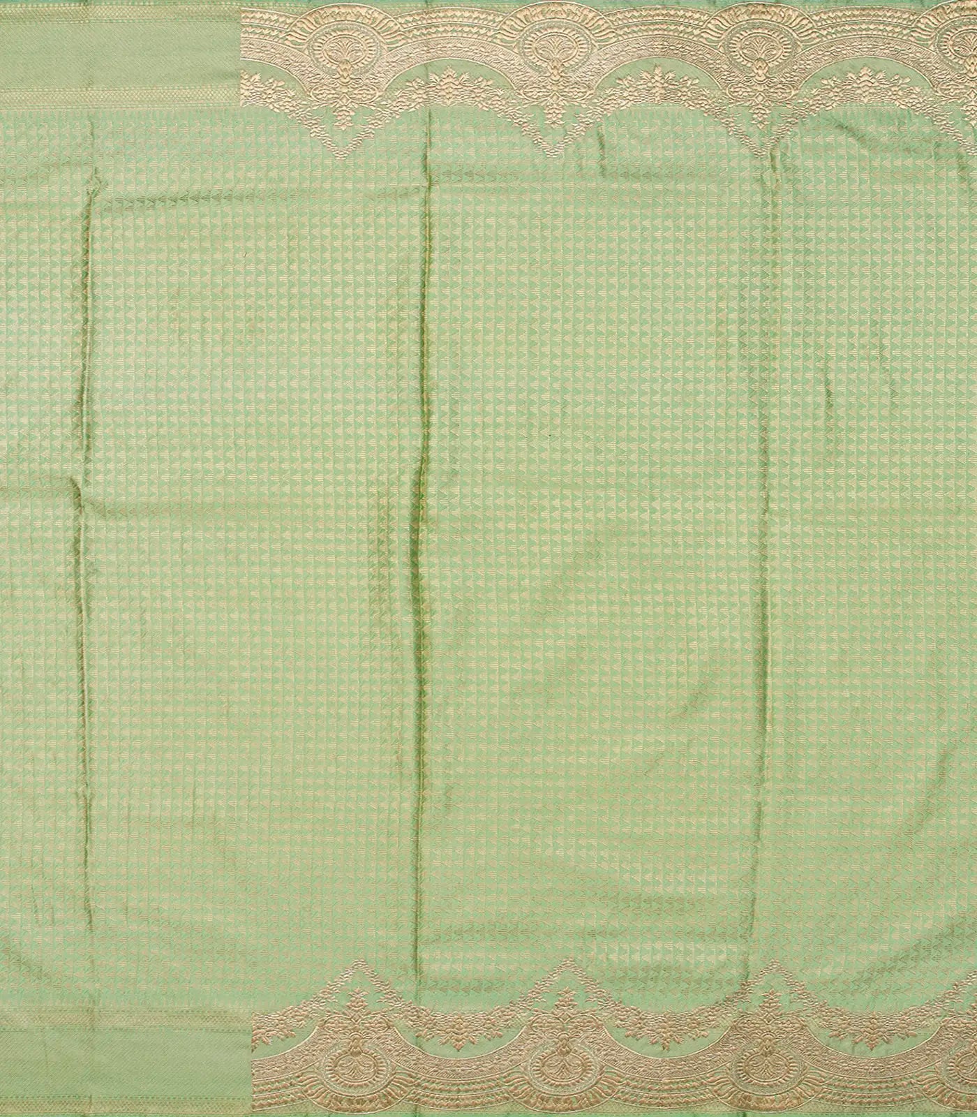 Green Rangkat Silk Saree With Embroidered Motifs-Green