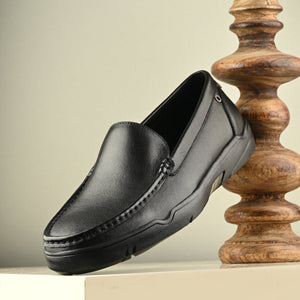 Moonwalk Slip-On Sneakers by Aspeerio