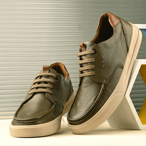 Moonwalk Lace-Up Sneakers by Aspeerio