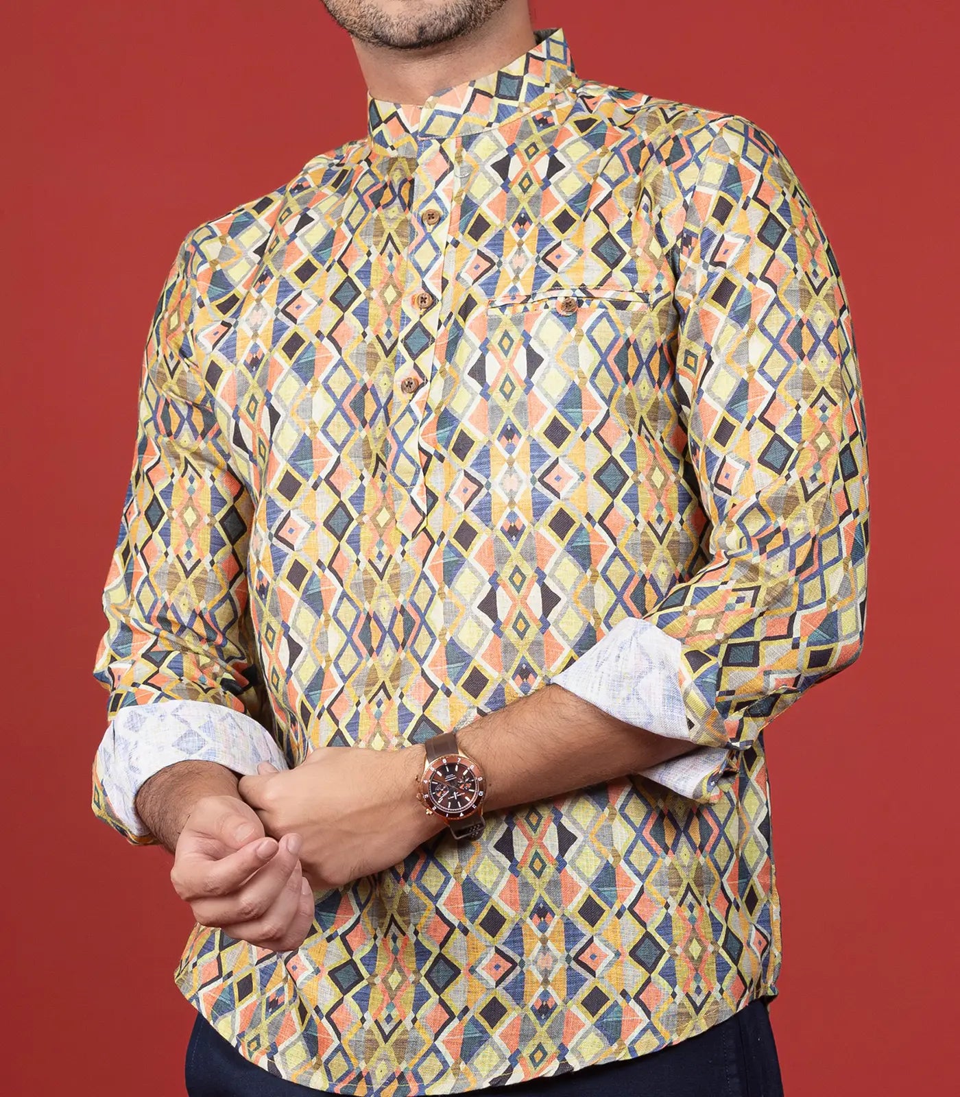 Quirky Printed Short Kurta With Mandarin Collar-Multi colour