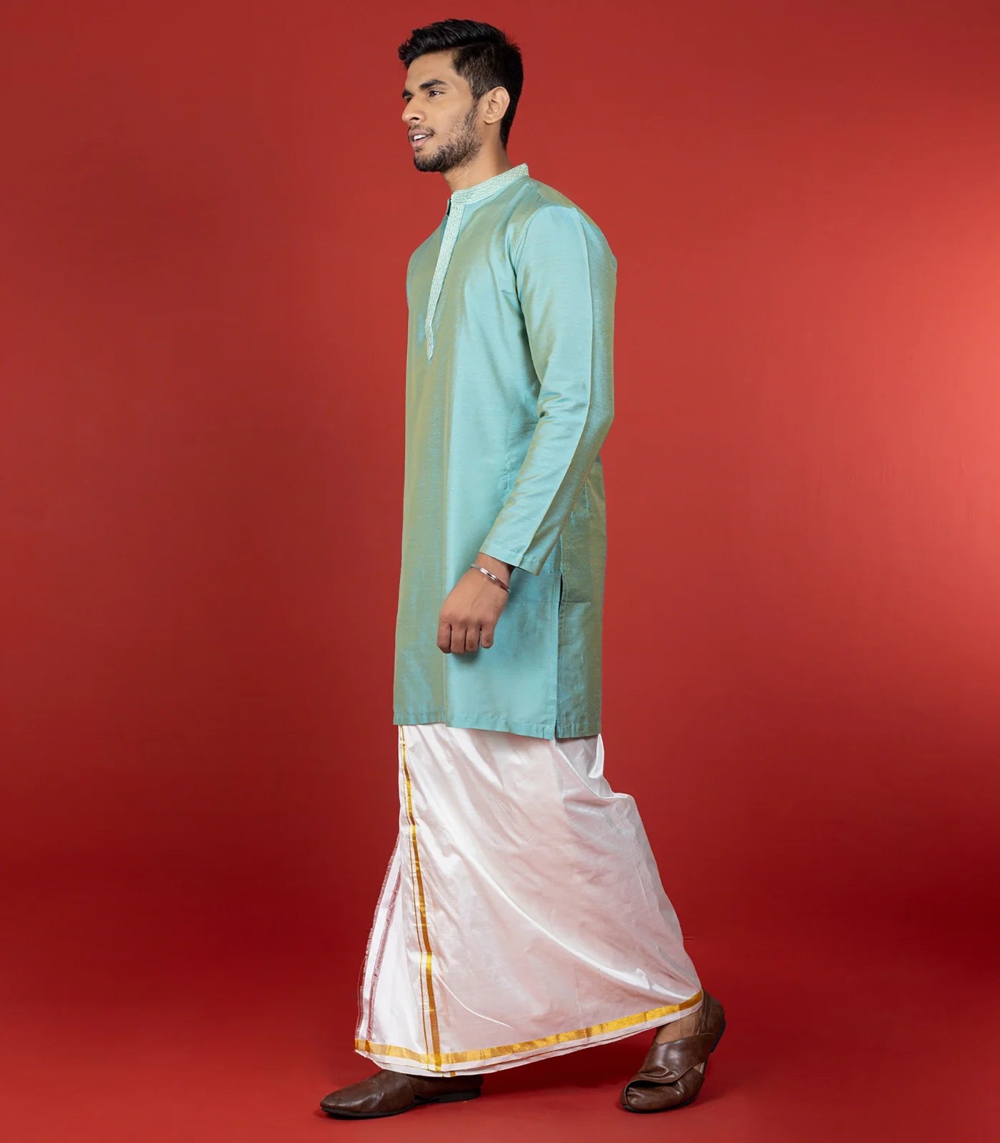 Misty Jade Art Silk Solid Kurta With Embroidery Highlights-Turquoise