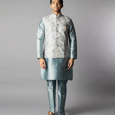 Light Grey Kurta Set With Straight Fit Pants And Nehru Jacket-Grey