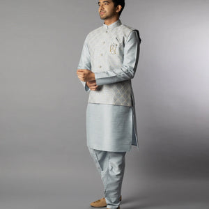 Glacier Grey Kurta Set With Straight Fit Pants And Nehru Jacket-Grey