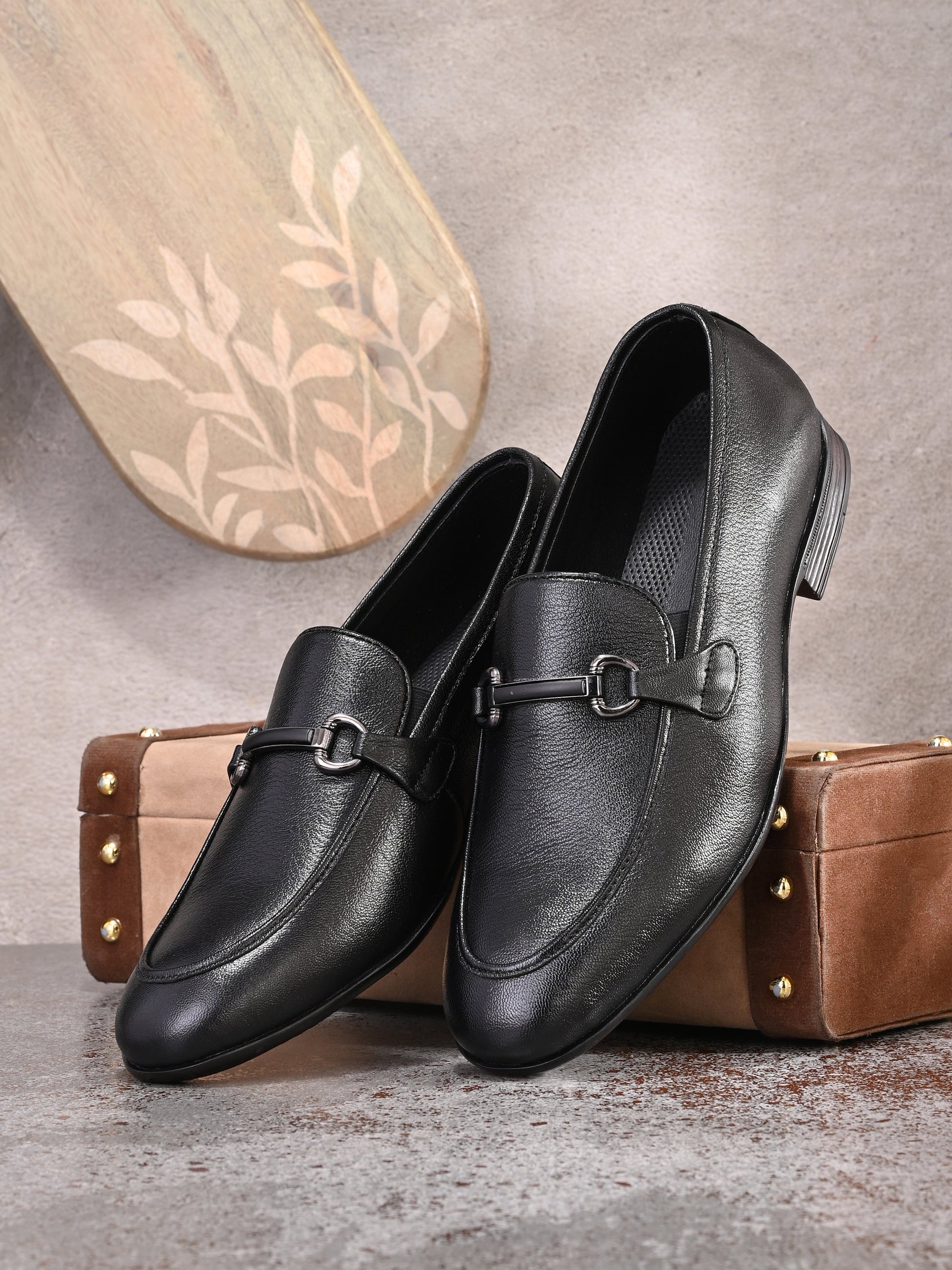 Rover Buckled Loafers by Aspeerio