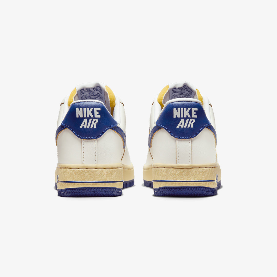 Nike | AIR FORCE 1 '07 { SAIL/DEEP ROYAL BLUE-PALE VANILLA