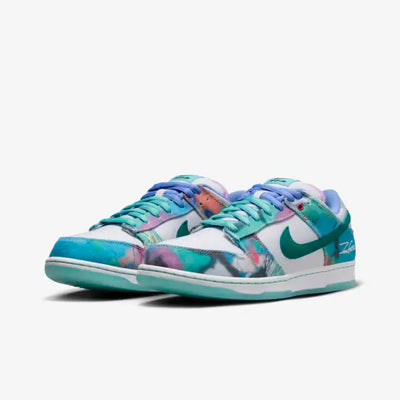 Nike SB Dunk Low x Futura Laboratories