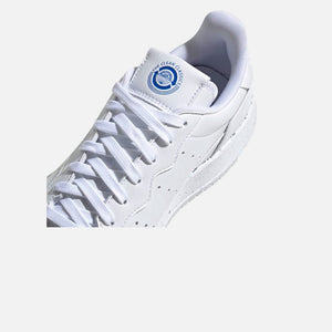 Adidas Originals | SUPERCOURT CLEAN CLASSICS