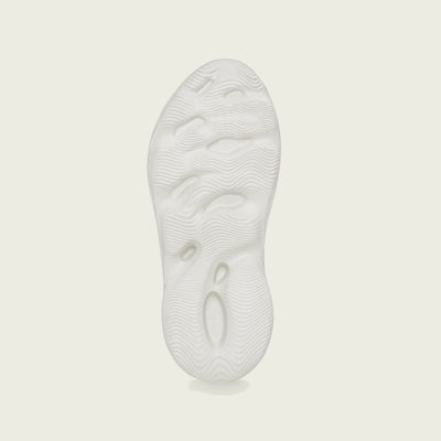 Adidas Originals | YZY FOAM RUNNER  { SAND