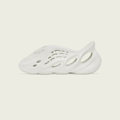 Adidas Originals | YZY FOAM RUNNER  { SAND