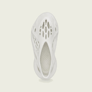 Adidas Originals | YZY FOAM RUNNER  { SAND