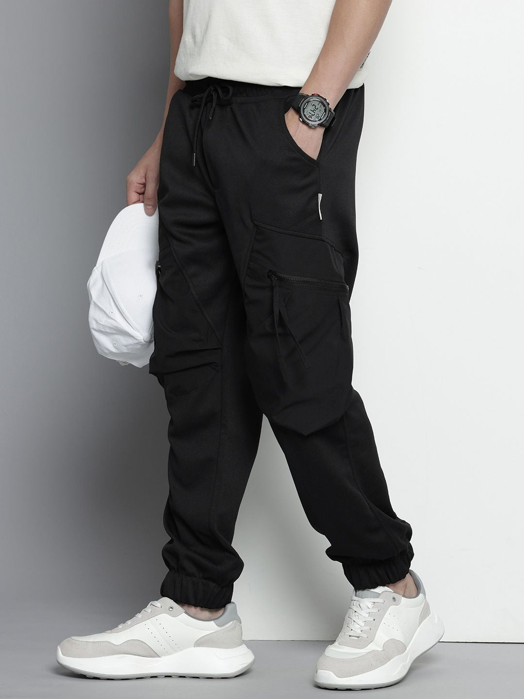 Men's Black Relaxed Fit Textured Cargo Joggers