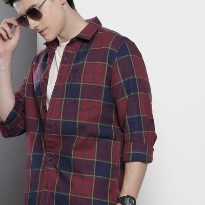 Men's Red Slim Fit Checked Casual Shirt