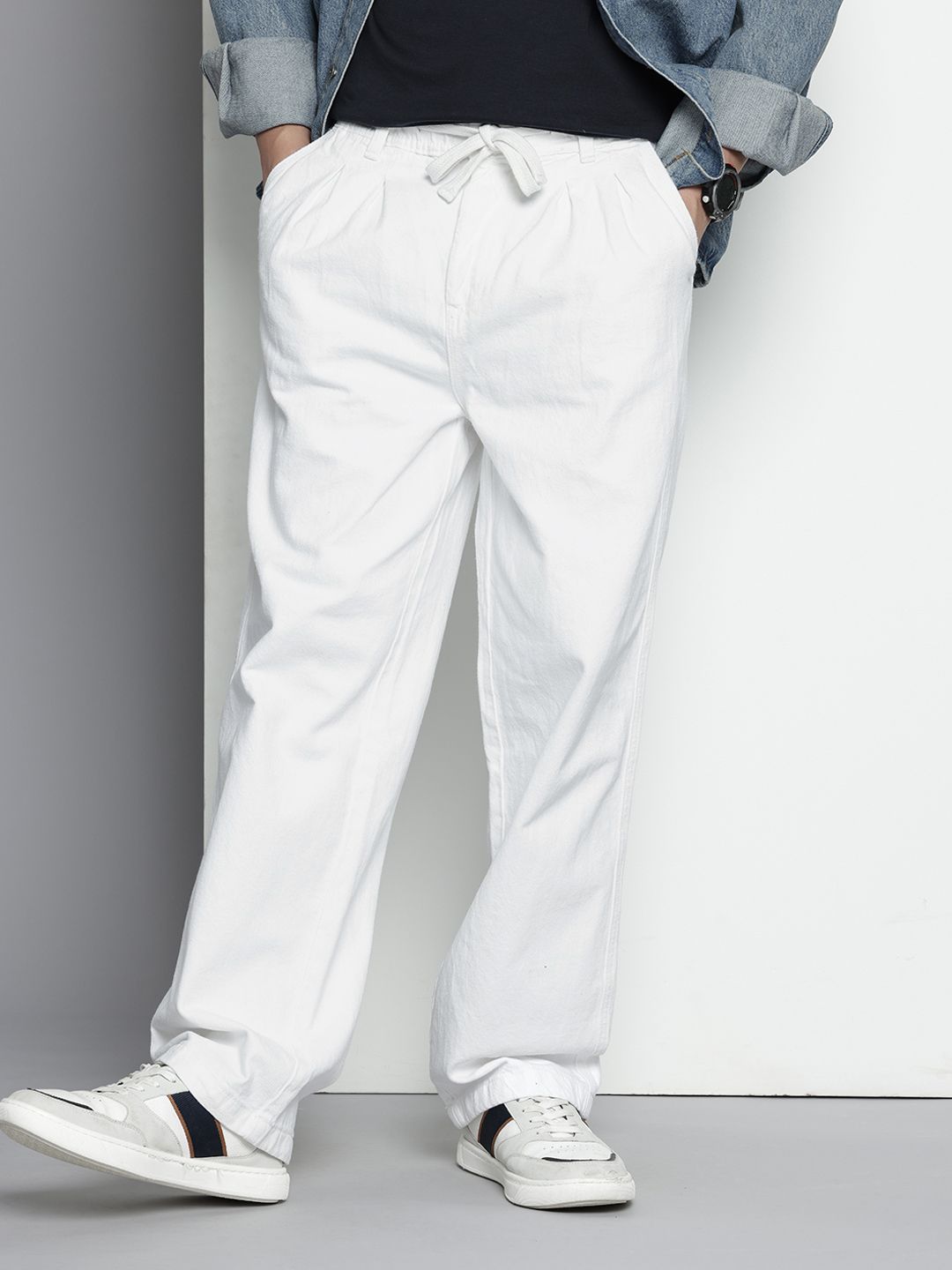 Men's White Relaxed Fit Solid Denim Joggers