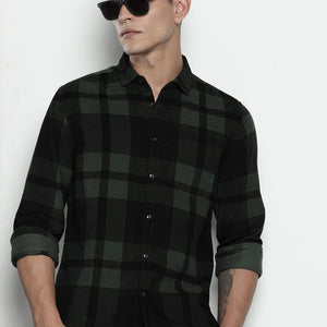 Men's Green Regular Fit Checked Casual Shirt