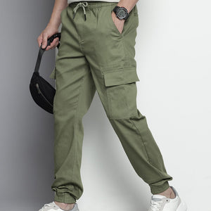 Men's Green Regular Fit Solid Utility Cargo Jogger
