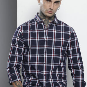 Men's Navy Blue Slim Fit Checked Casual Shirt