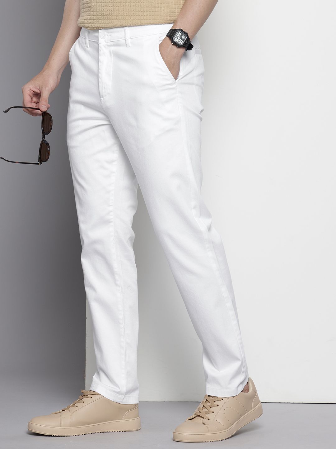 Men's White Regular Fit Solid Chinos