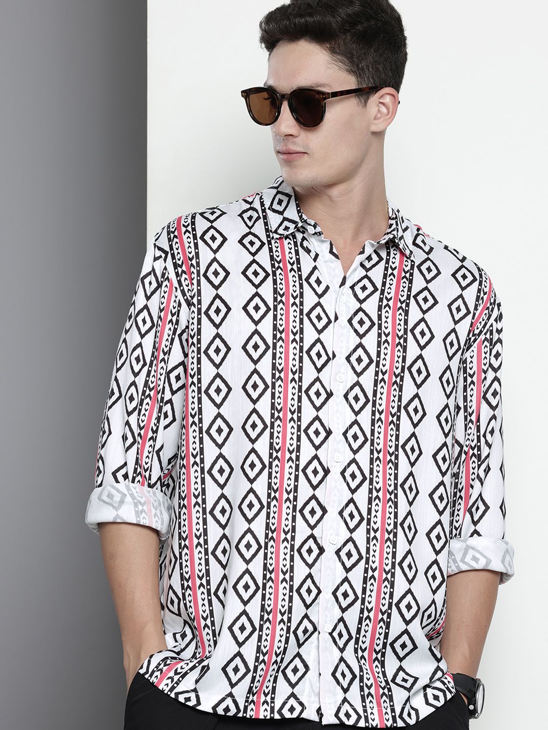 Men's White Relaxed Fit Geometric Print Resort Wear Shirt