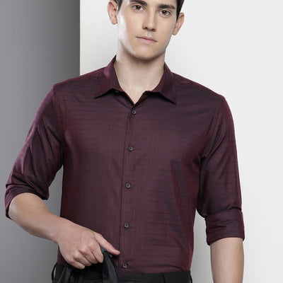 Men's Burgundy Slim Fit Checked Formal Shirt