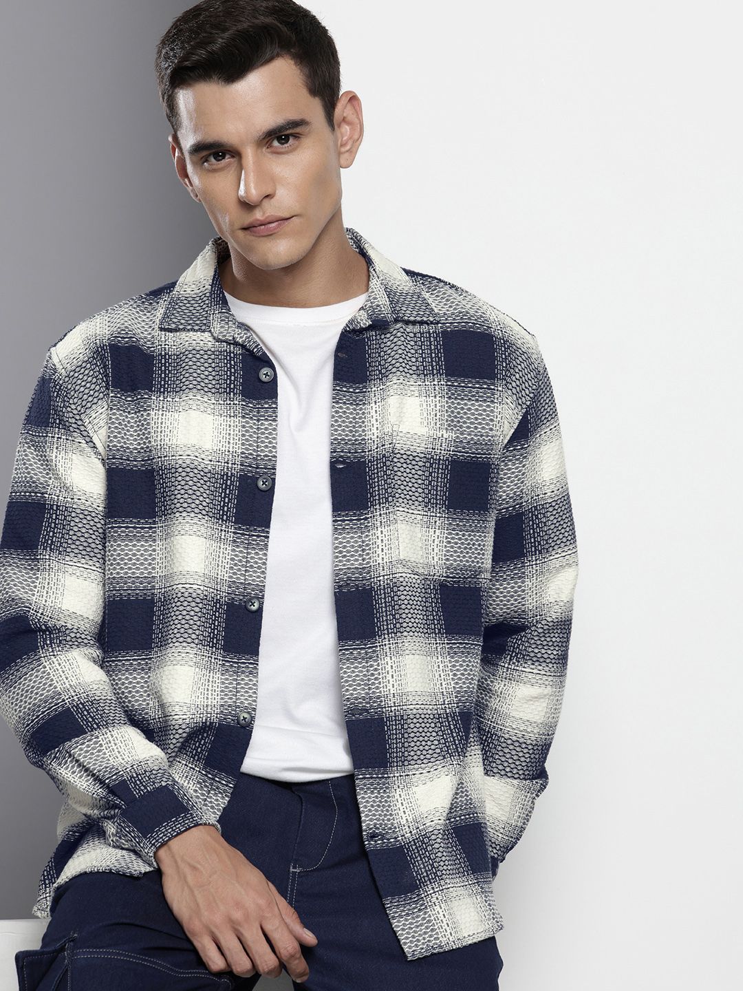 Men's Navy Blue Relaxed Fit Textured Casual Shirt