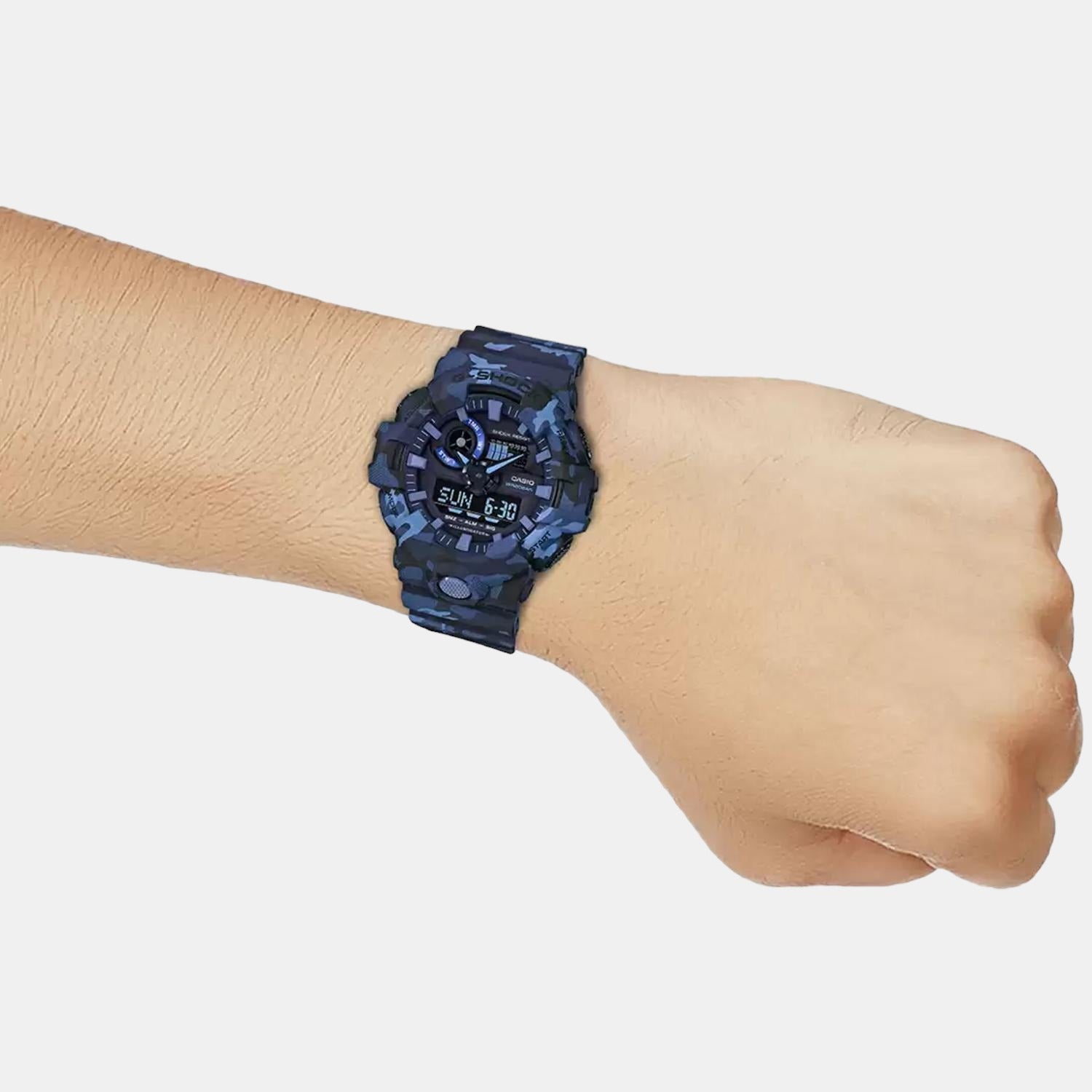G-Shock Men Quartz Black Dial Analog-Digital Resin Watch G823