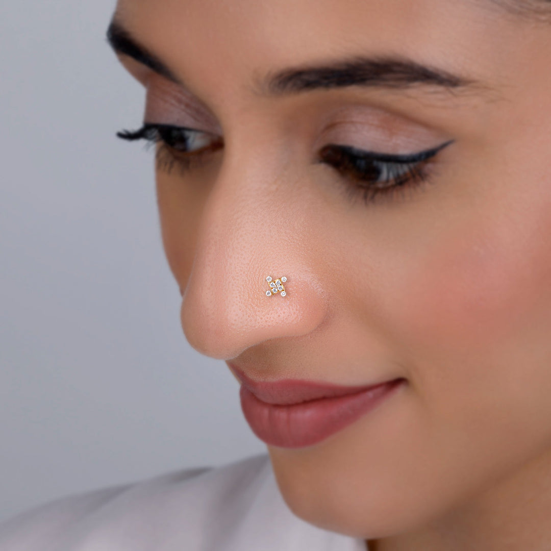 Gold Gracefully Blooming Diamond Nose Pin