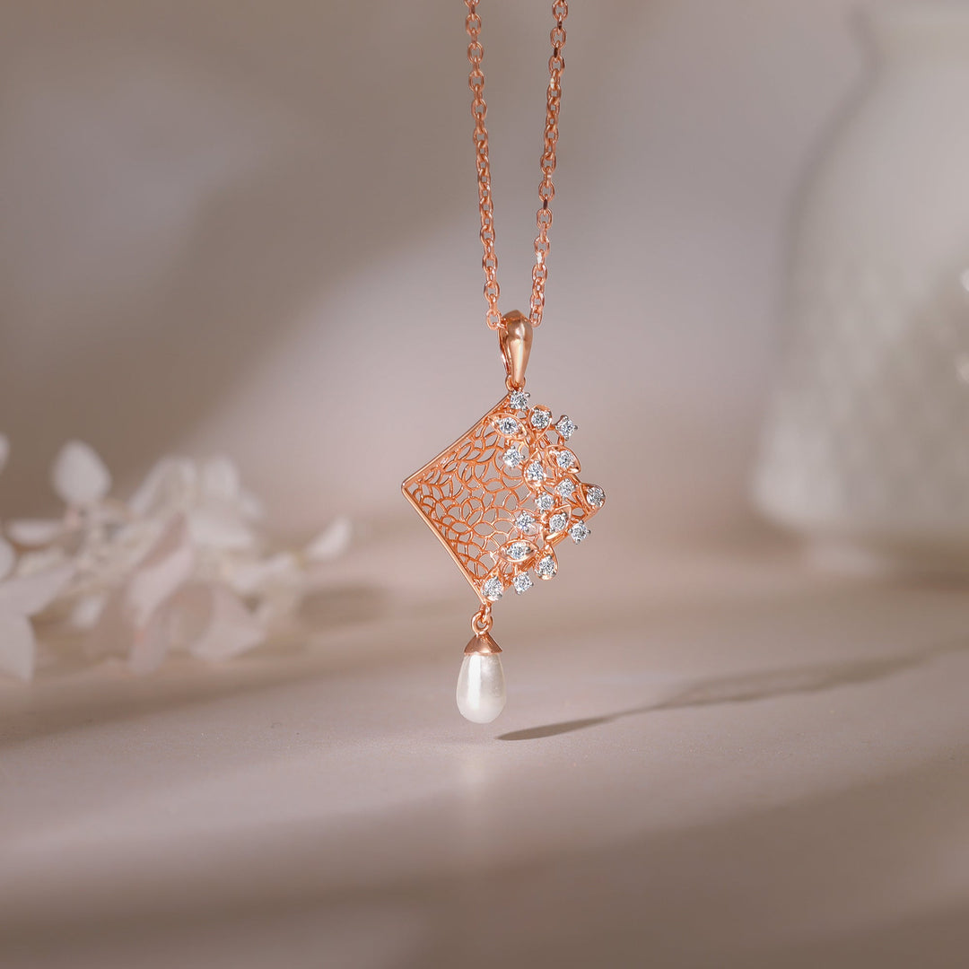 Rose Gold Vega Diamond Pendant