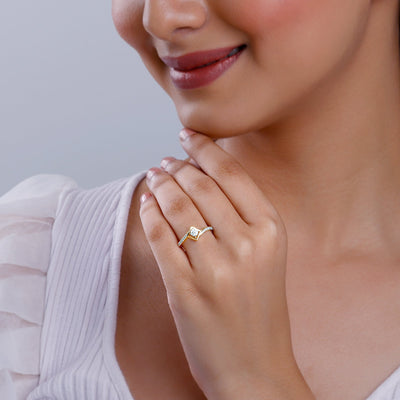 Gold Signature Diamond Ring