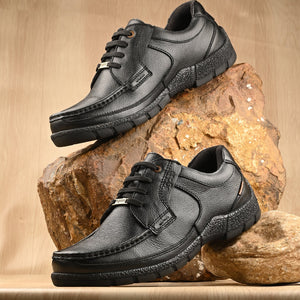 Mudtrail Lace-Up Shoes by Aspeerio
