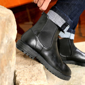 Rare Rabbit Men's Gum Black Classic Chelsea Boot