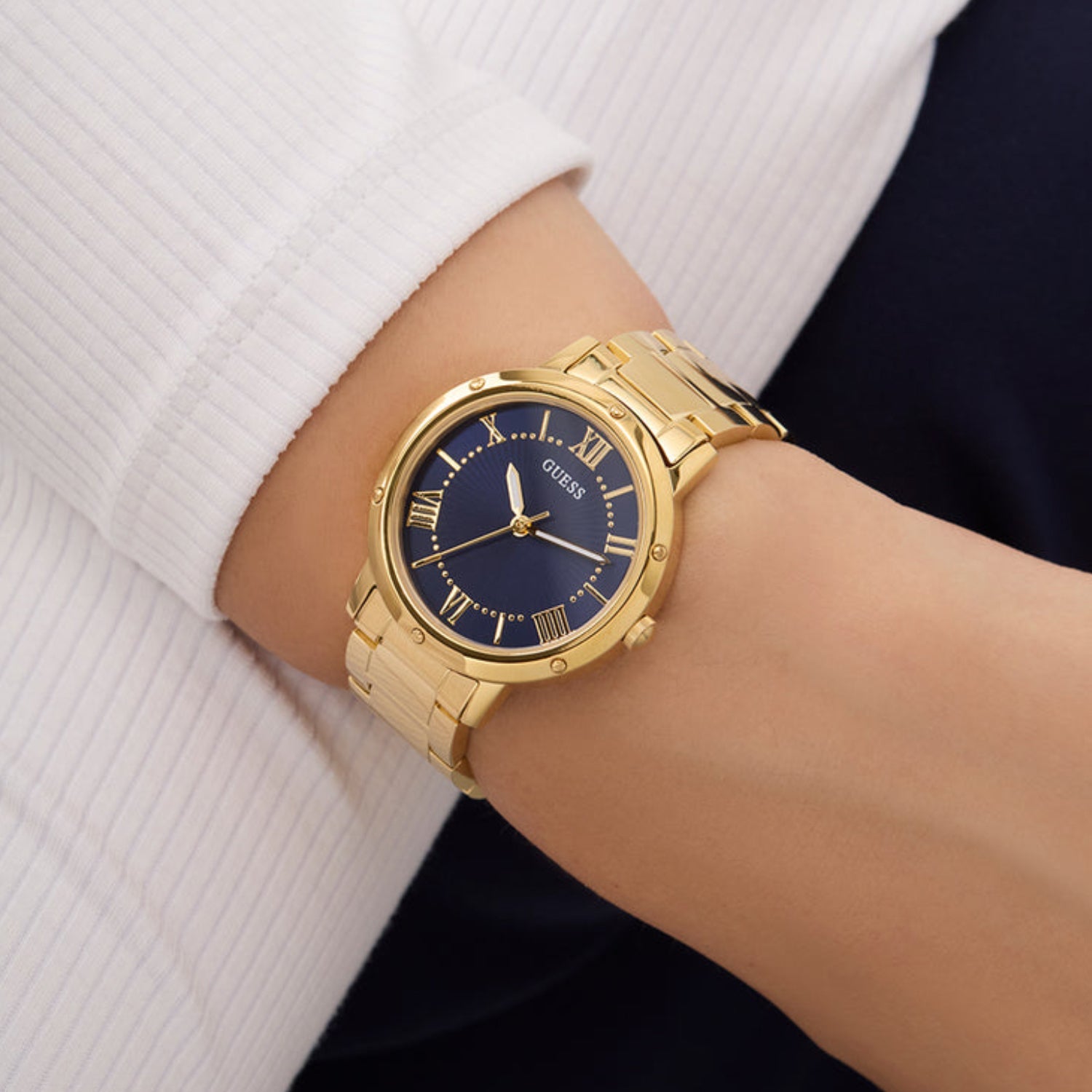 Dawn Women Quartz Blue Dial Analog Stainless Steel Watch GW0404L4
