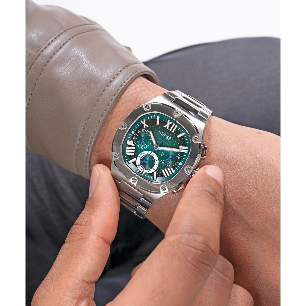 Headline Men Quartz Green Dial Chronograph Stainless Steel Watch GW0572G6
