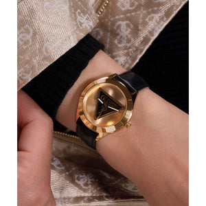 Guess Trend Women Quartz Champagne Dial Analog Leather Watch GW0744L2