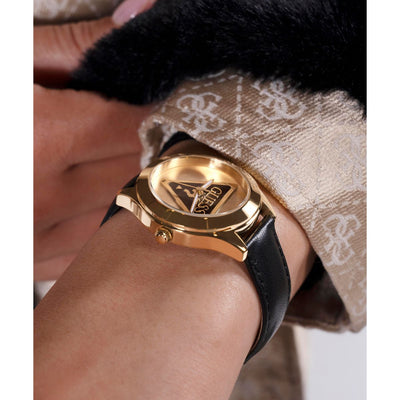 Guess Trend Women Quartz Champagne Dial Analog Leather Watch GW0744L2
