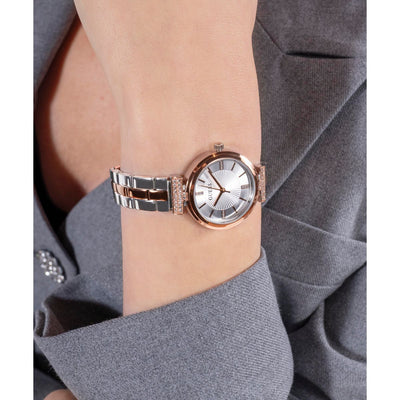 Array Women Quartz Silver Dial Analog Stainless Steel Watch GW0762L4