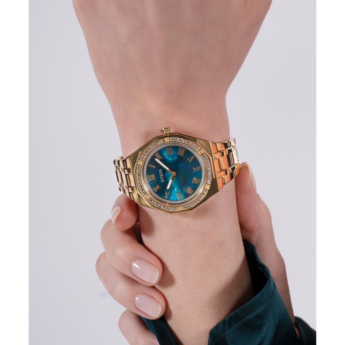 Desire Women Quartz Green Dial Analog Stainless Steel Watch GW0770L2