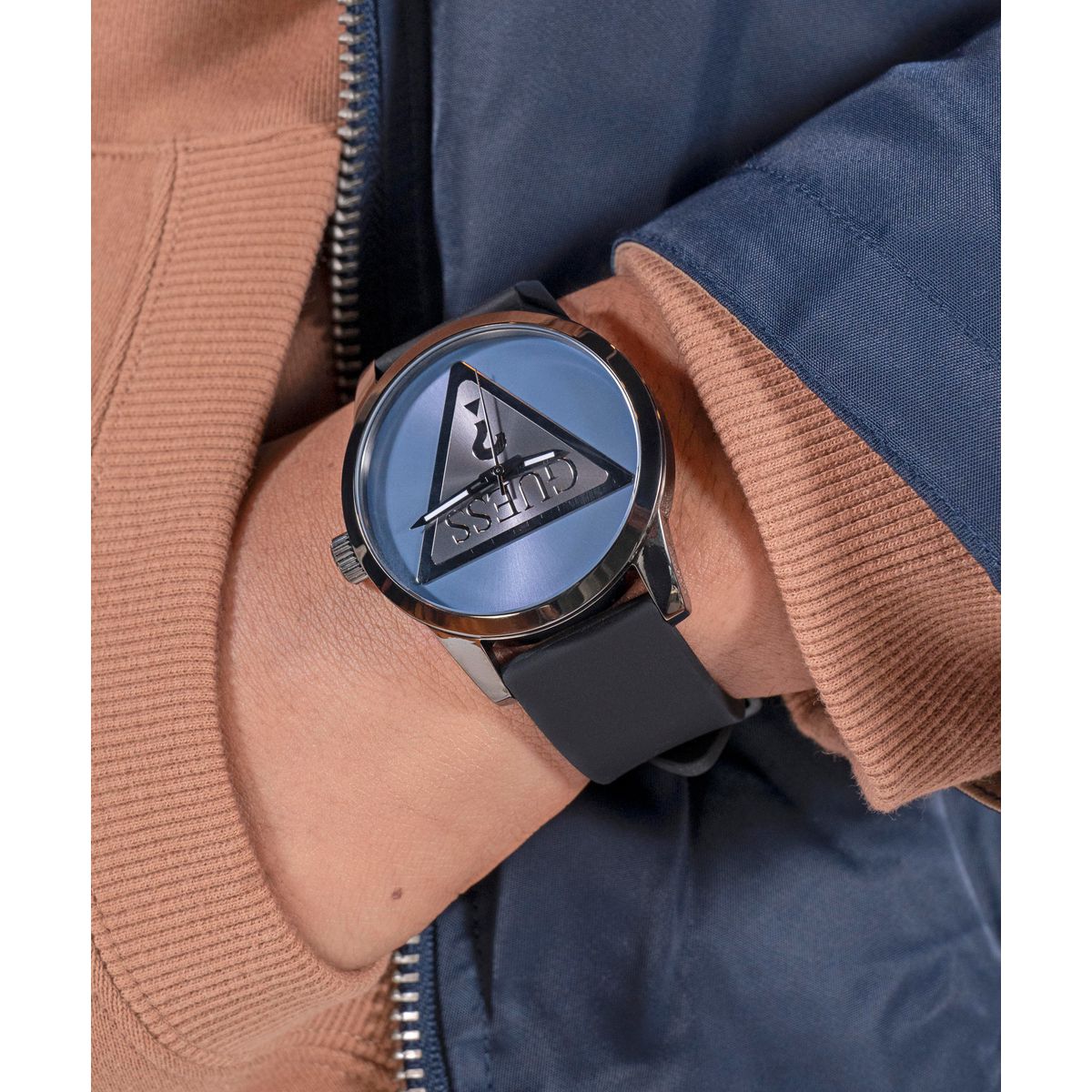Badge Men Quartz Blue Dial Analog Leather Watch GW0781G5