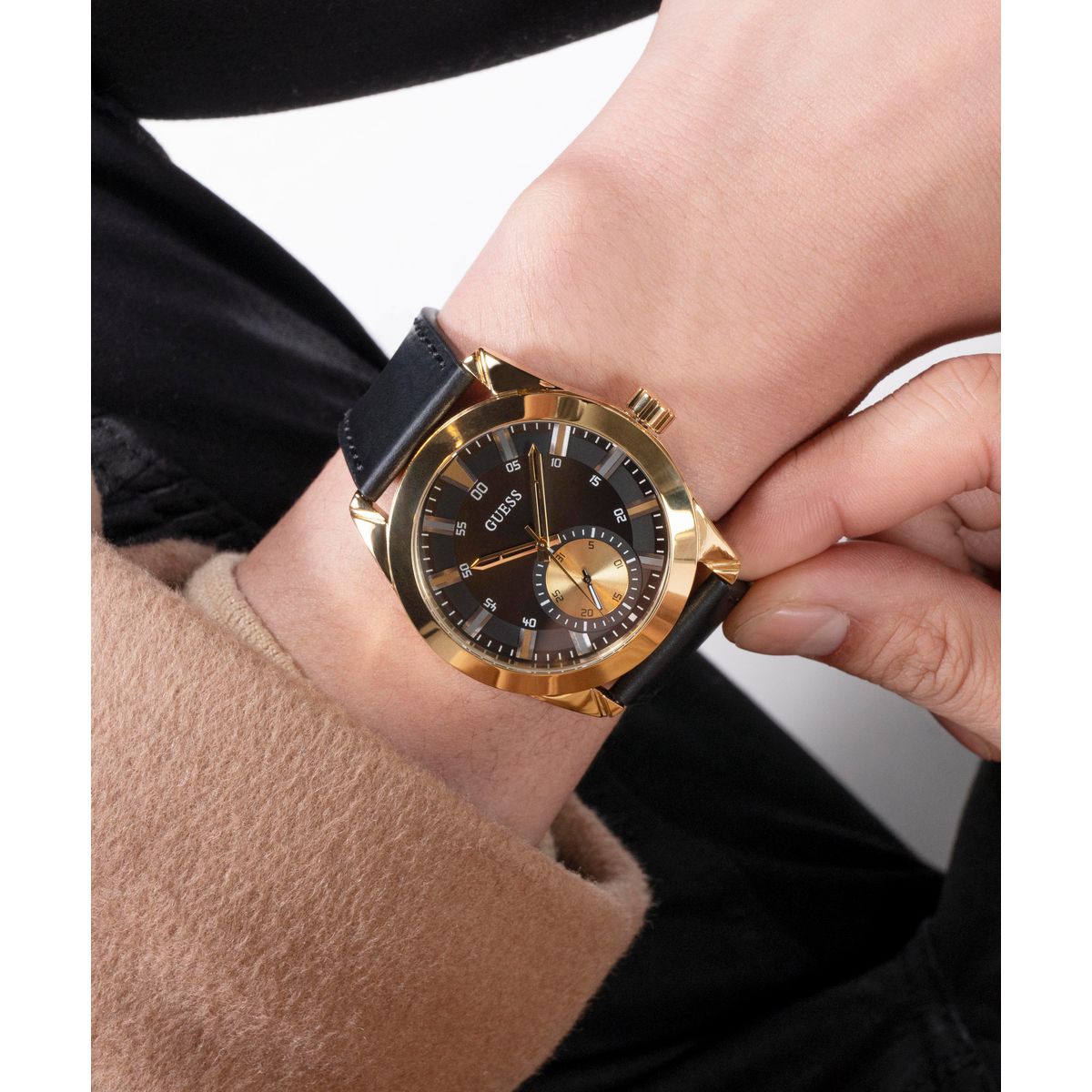 Greyson Men Quartz Black Dial Analog Leather Watch GW0793G2