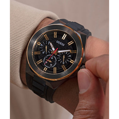 Dashboard Men Quartz Black Dial Multi-Function Silicone Watch GW0799G1