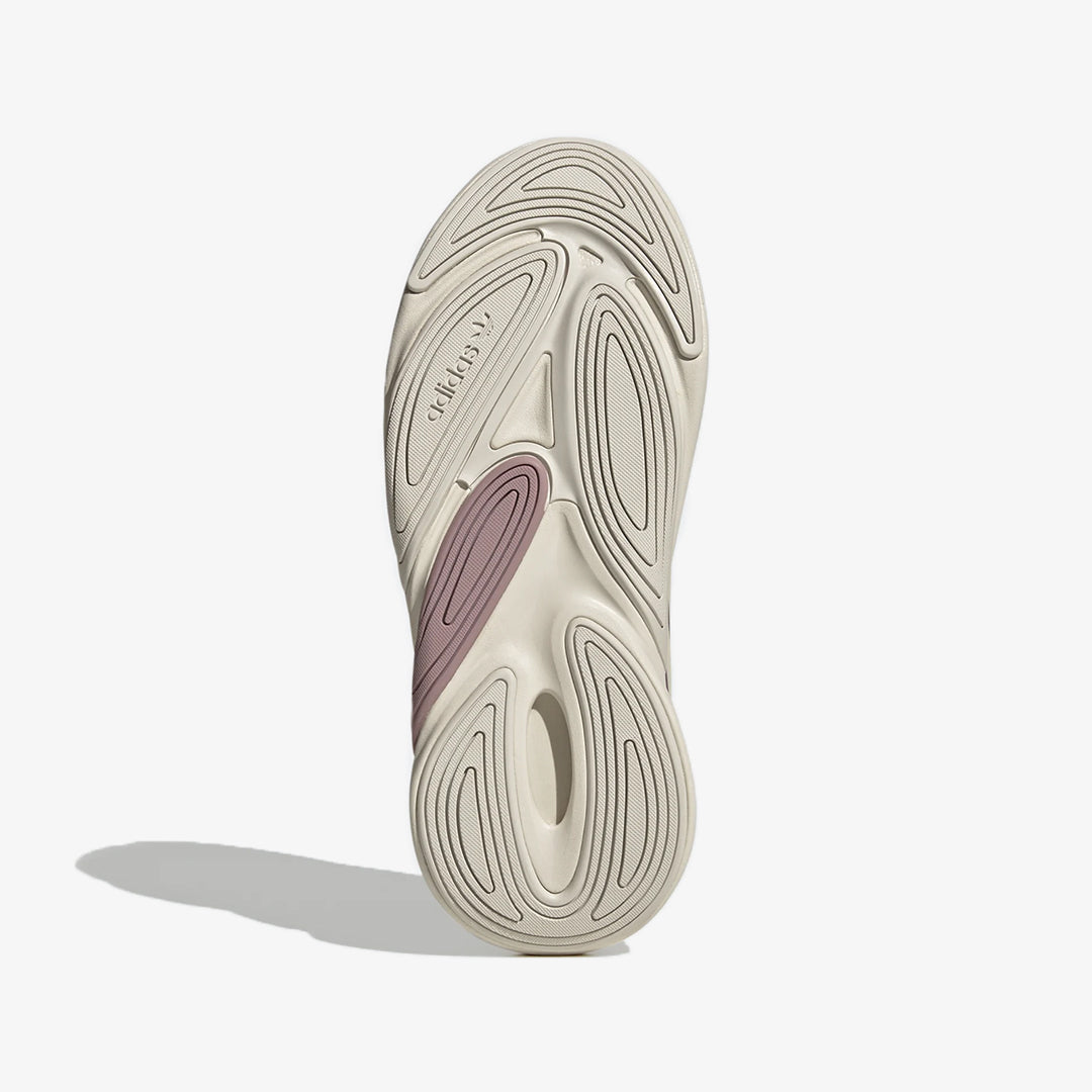 Adidas Originals | OZELIA  { WONDER WHITE/ALUMINIUM