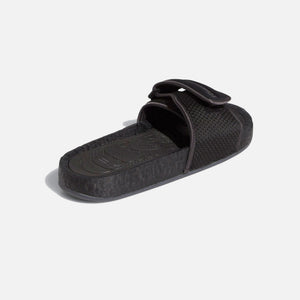 Adidas Originals | PHARRELL WILLIAMS CHANCLETAS HU SLIDES CORE BLACK