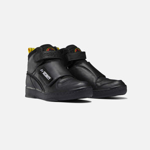 Reebok | JURASSIC PARK STOMPER