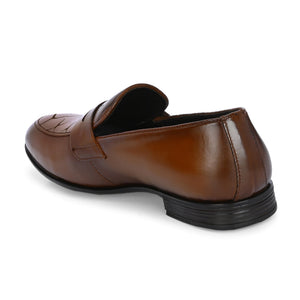 Nova Penny Loafers by Aspeerio