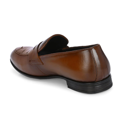 Nova Penny Loafers by Aspeerio