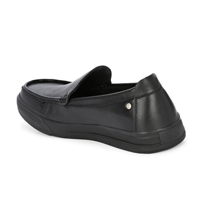 Moonwalk Slip-On Sneakers by Aspeerio