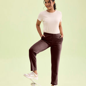 Women Solid Dark Wine Mid Rise Ultra Warm Kurti Pant