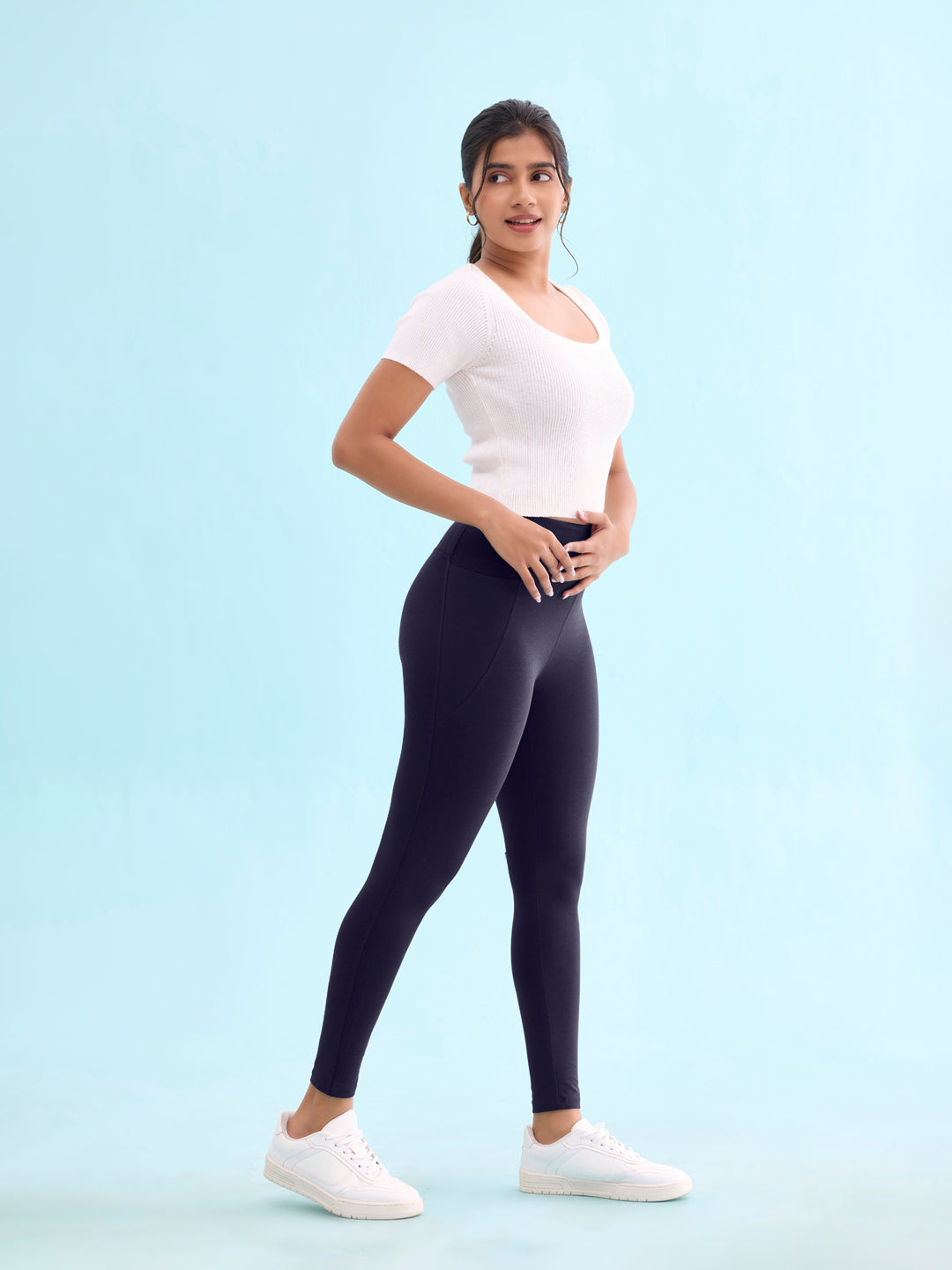 Women Solid Navy High Rise Yoga Leggings