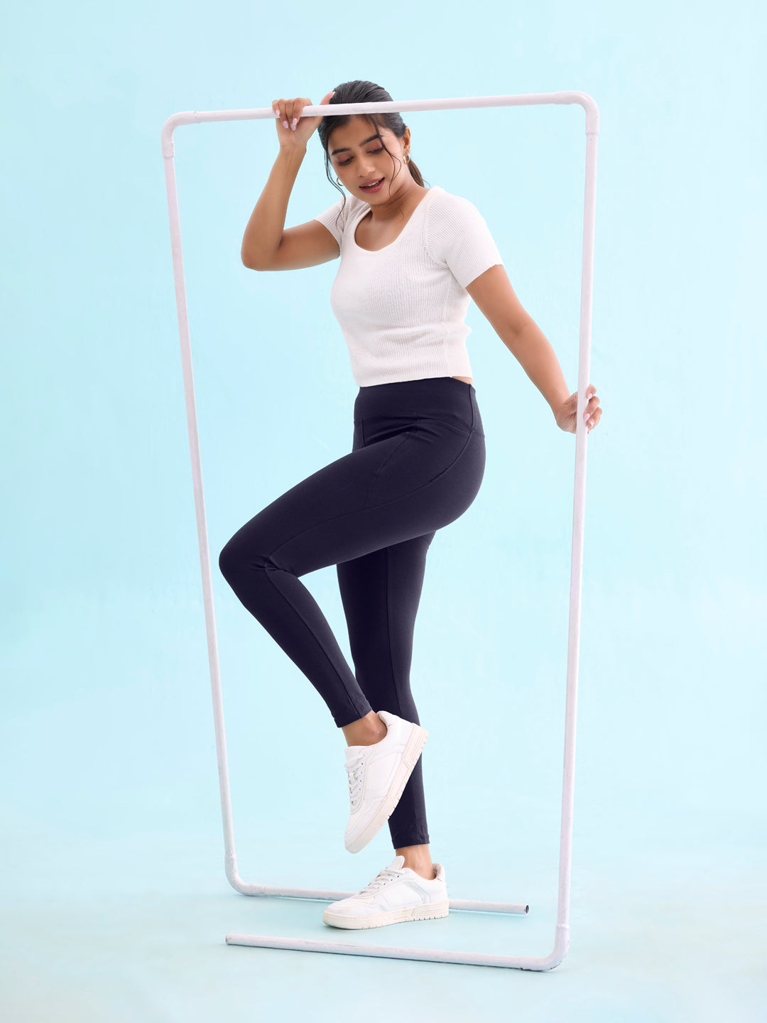 Women Solid Navy High Rise Yoga Leggings