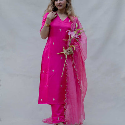 Gulabi Beli