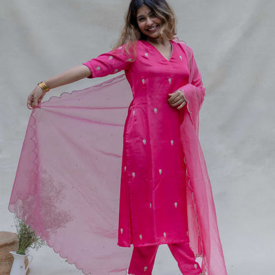 Gulabi Beli
